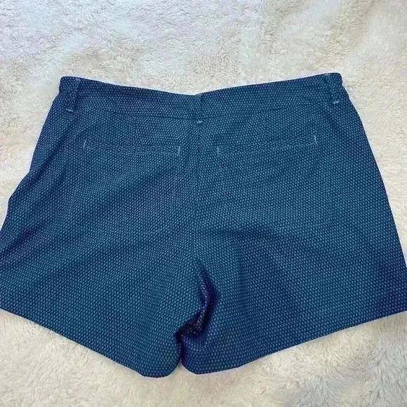 SPANX Sunshine Solutions Shorts 4” Pull On Stretch Geo‎ Scape Blue Perfect SZ L - Picture 4 of 4